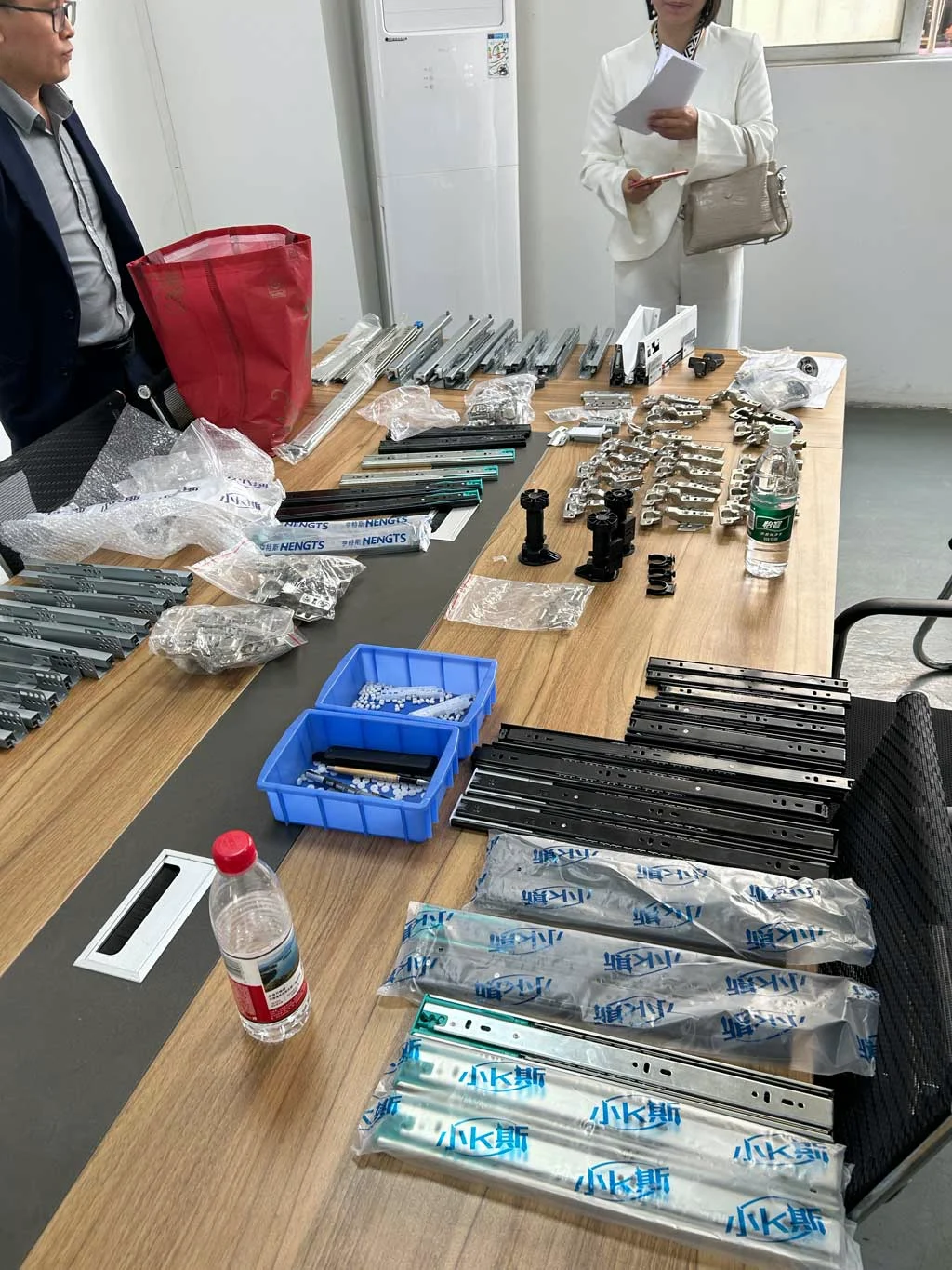 Reviewing hardware samples